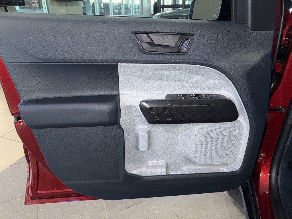2025 Ford Maverick XLT photo 24