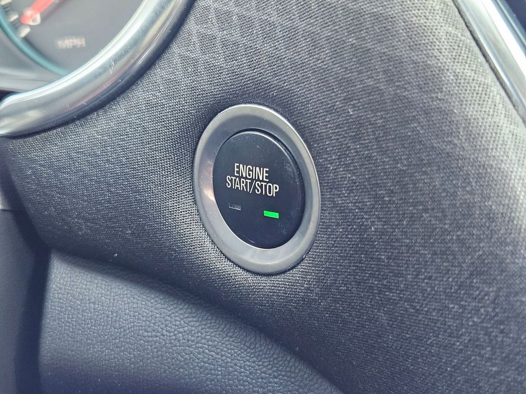 2018 Chevrolet Malibu 1LT photo 14