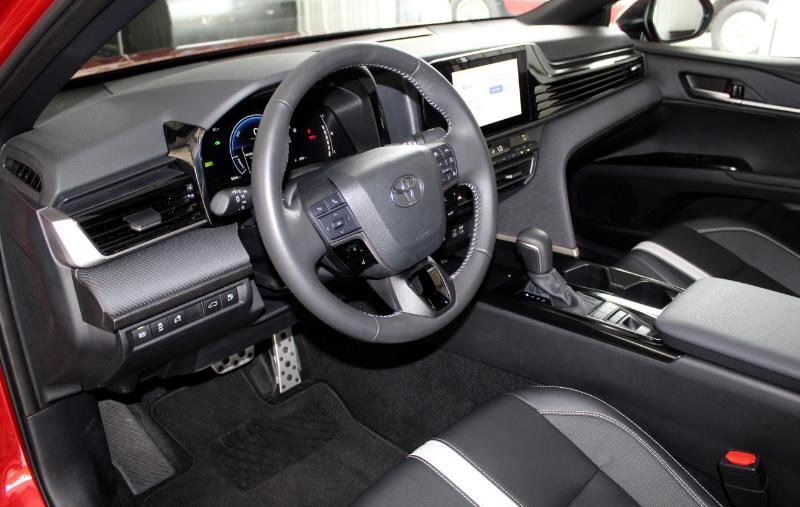 2025 Toyota Camry XLE photo 11