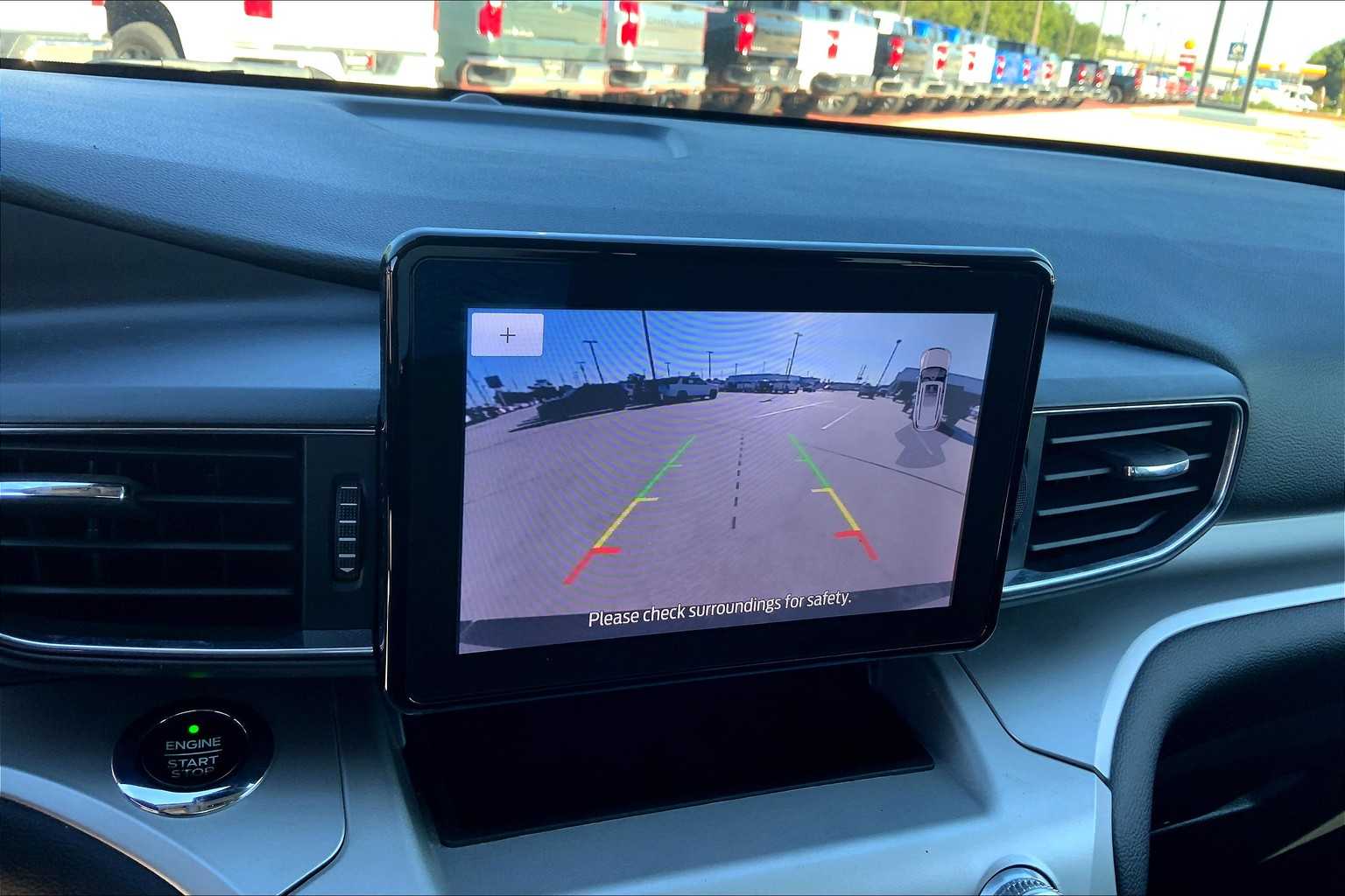 2021 Ford Explorer XLT photo 25