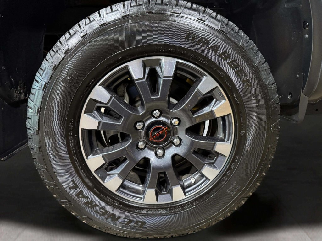 2024 Nissan Titan Crew Cab photo 29