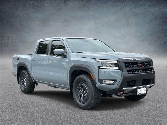 2025 Nissan Frontier PRO-4X's photo