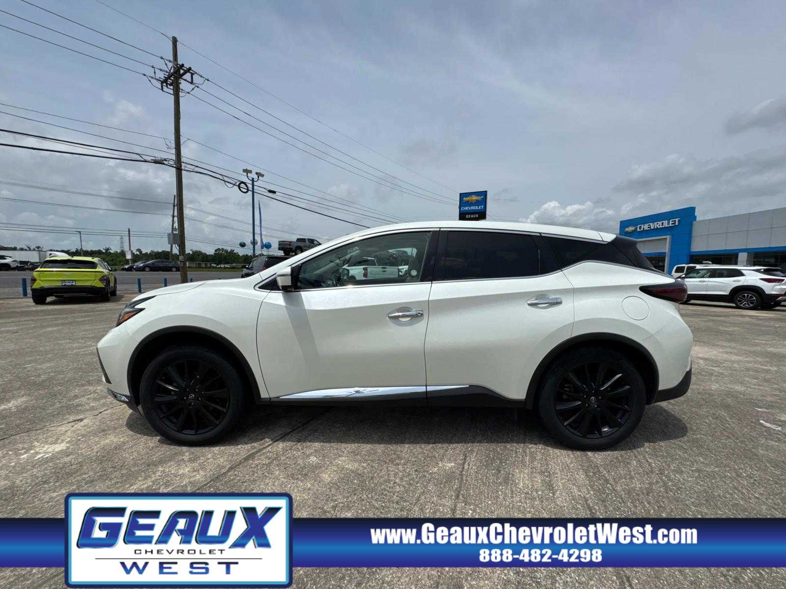 2023 Nissan Murano SL photo 16