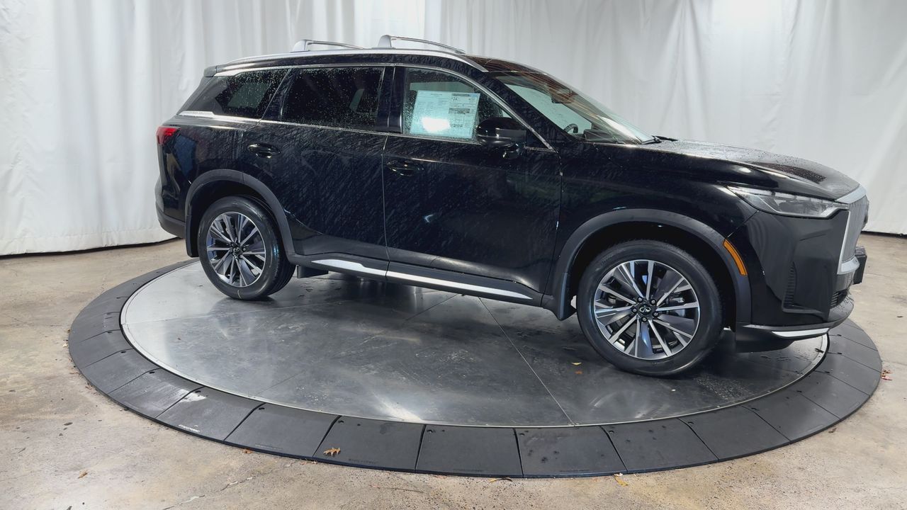 2026 Infiniti QX60 Luxe photo 2