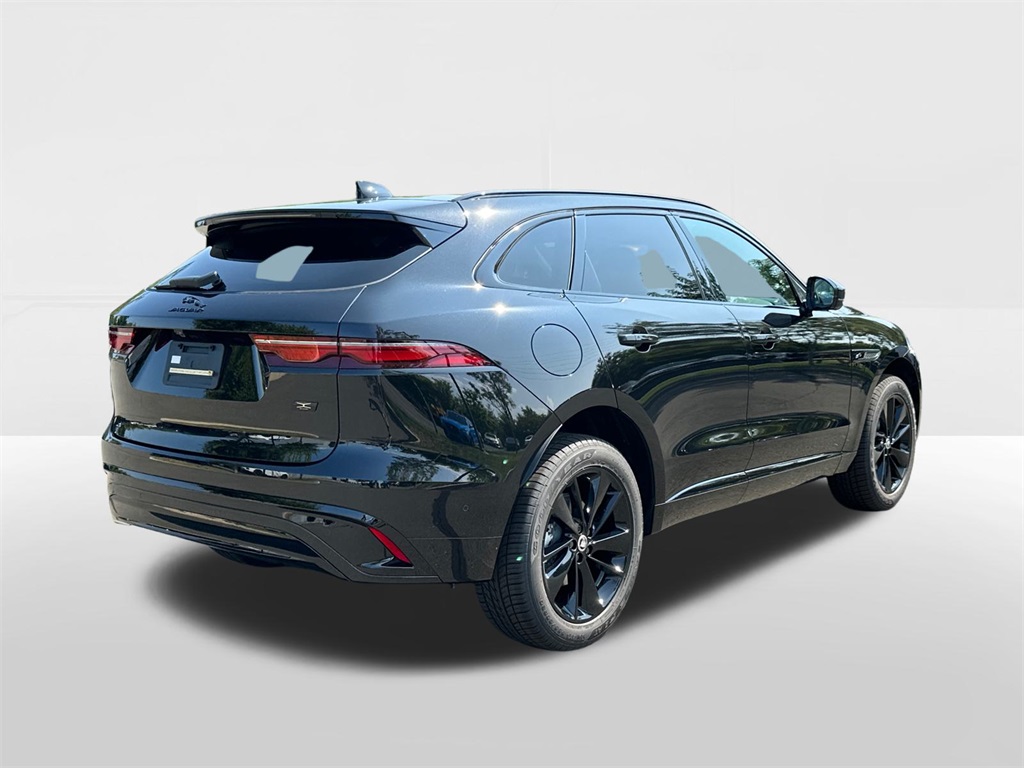 2026 Jaguar F-PACE P250 R-Dynamic S photo 4