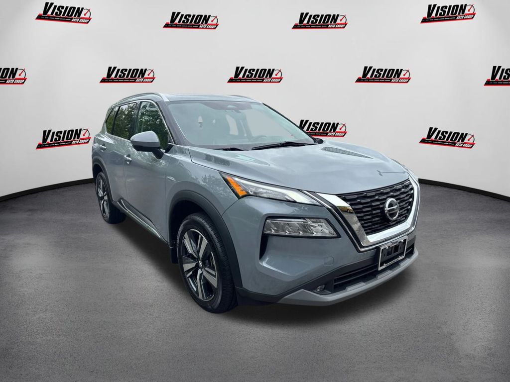 2021 Nissan Rogue SL photo 2