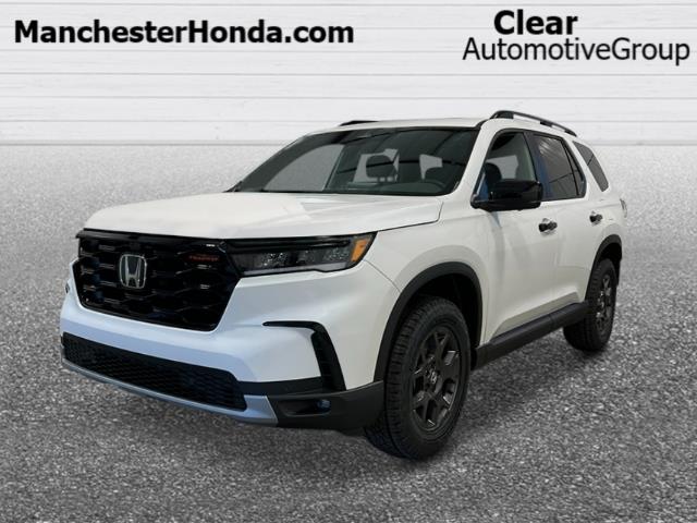 2025 Honda Pilot TrailSport's photo