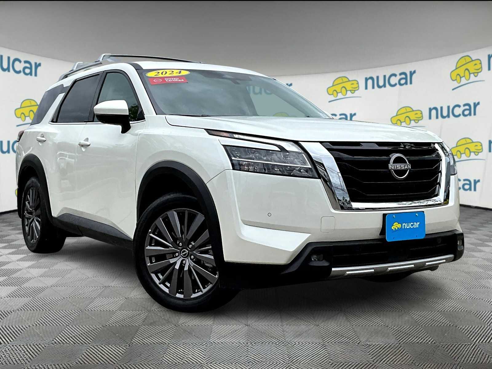 2024 Nissan Pathfinder SL's photo