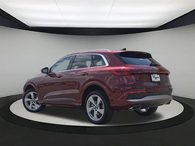 2025 Audi Q5 Premium Plus photo 5