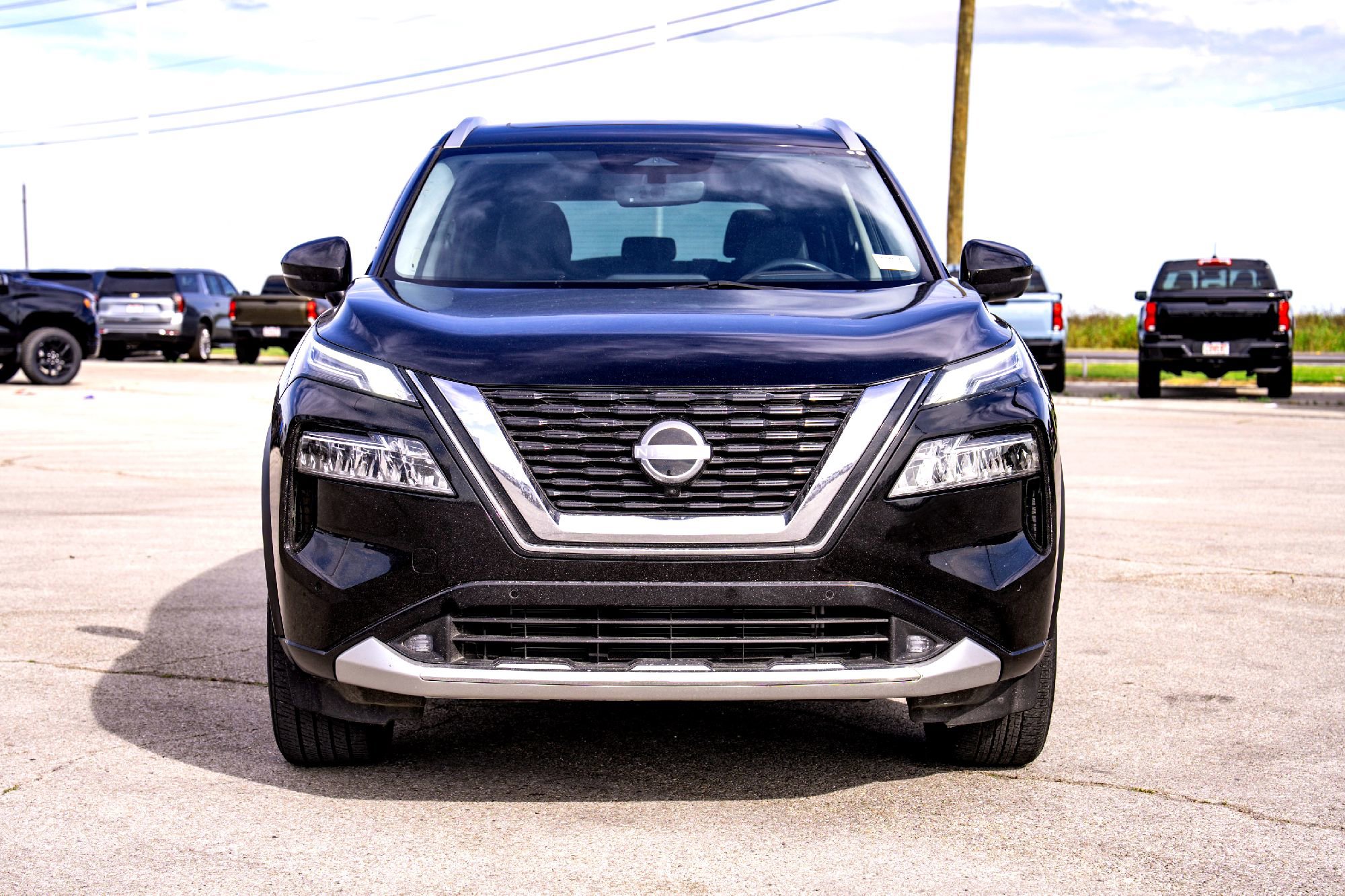 2022 Nissan Rogue Platinum photo 3