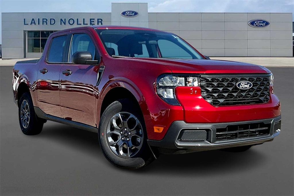 2025 Ford Maverick XLT photo 2
