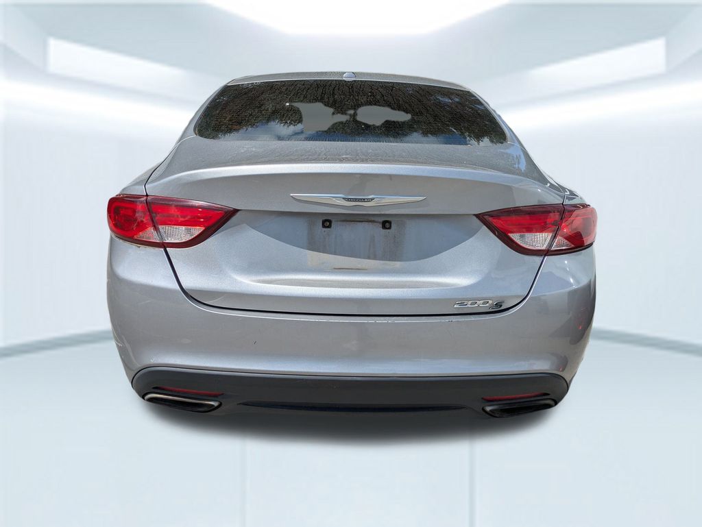 2015 Chrysler 200 S photo 5