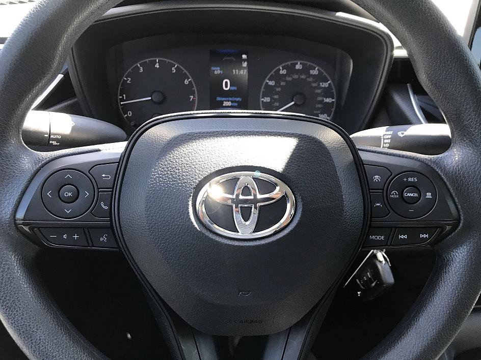 2023 Toyota Corolla LE photo 18
