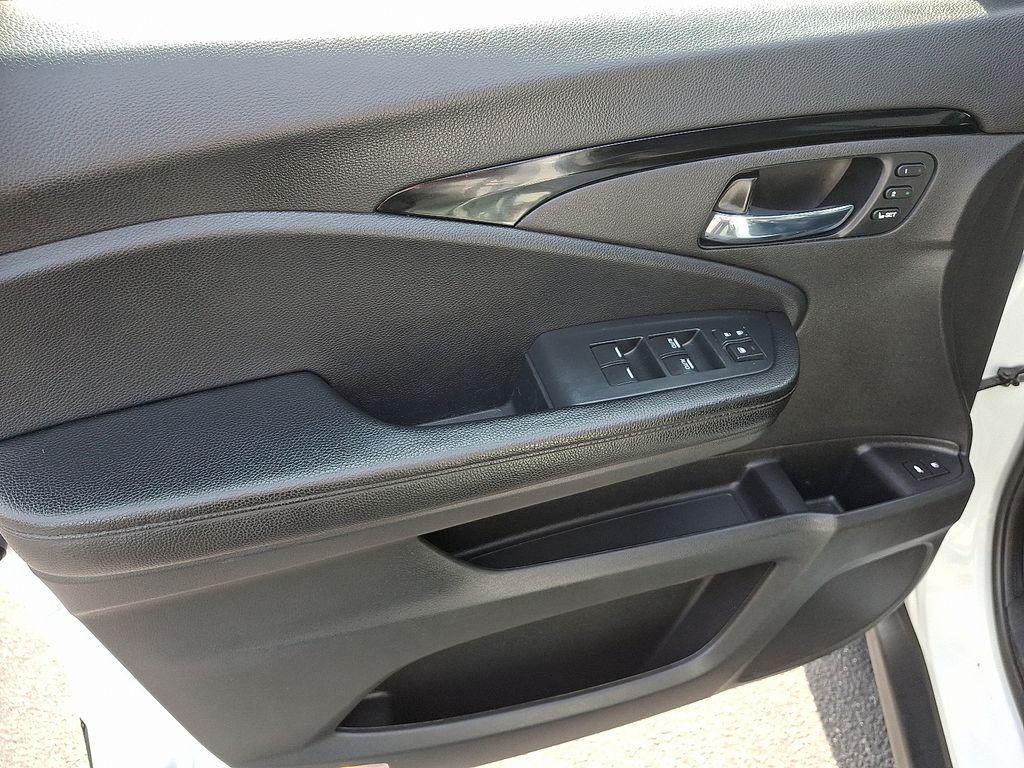 2022 Honda Pilot Touring photo 14