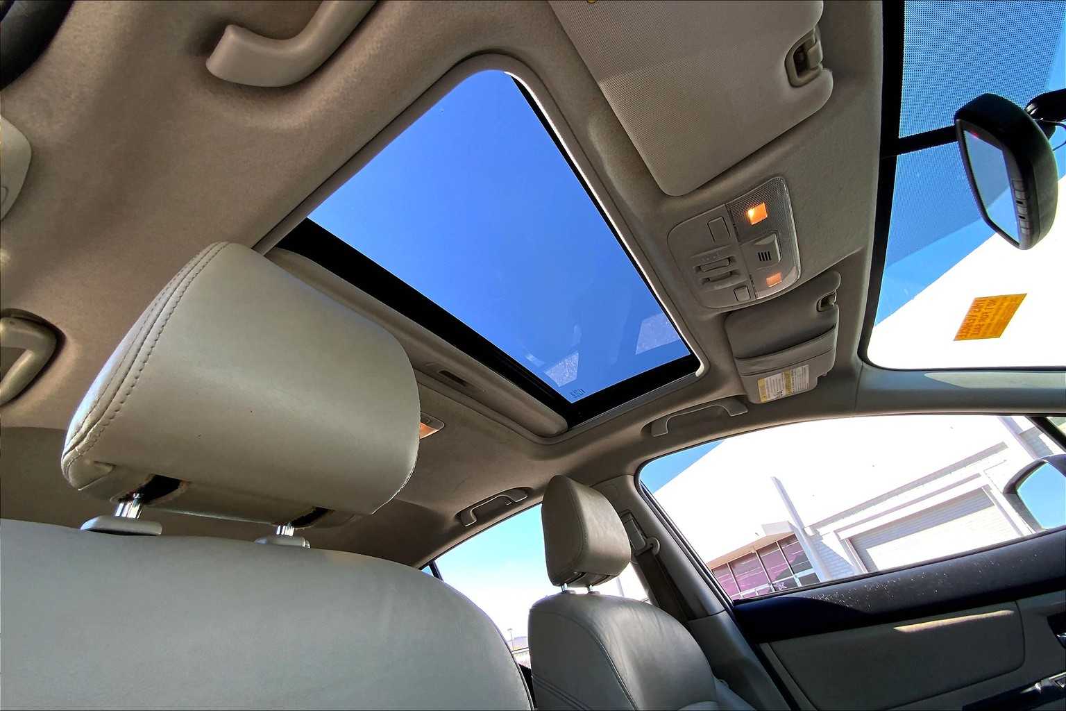 2015 Subaru Crosstrek Hybrid Touring photo 12