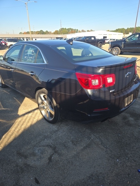 2015 Chevrolet Malibu LTZ photo 3