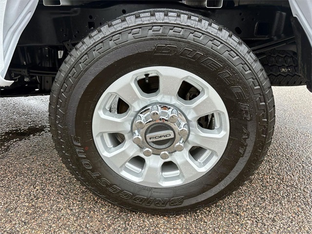 2024 Ford F-250 XLT photo 9