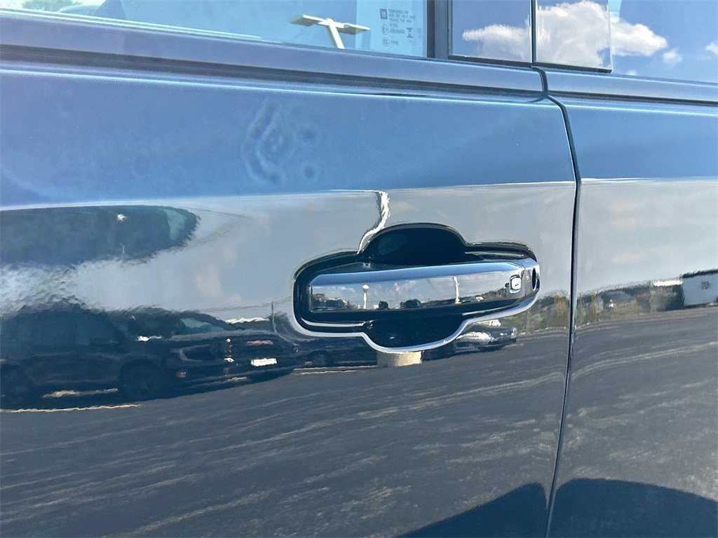 2026 GMC SIERRA - Image 12