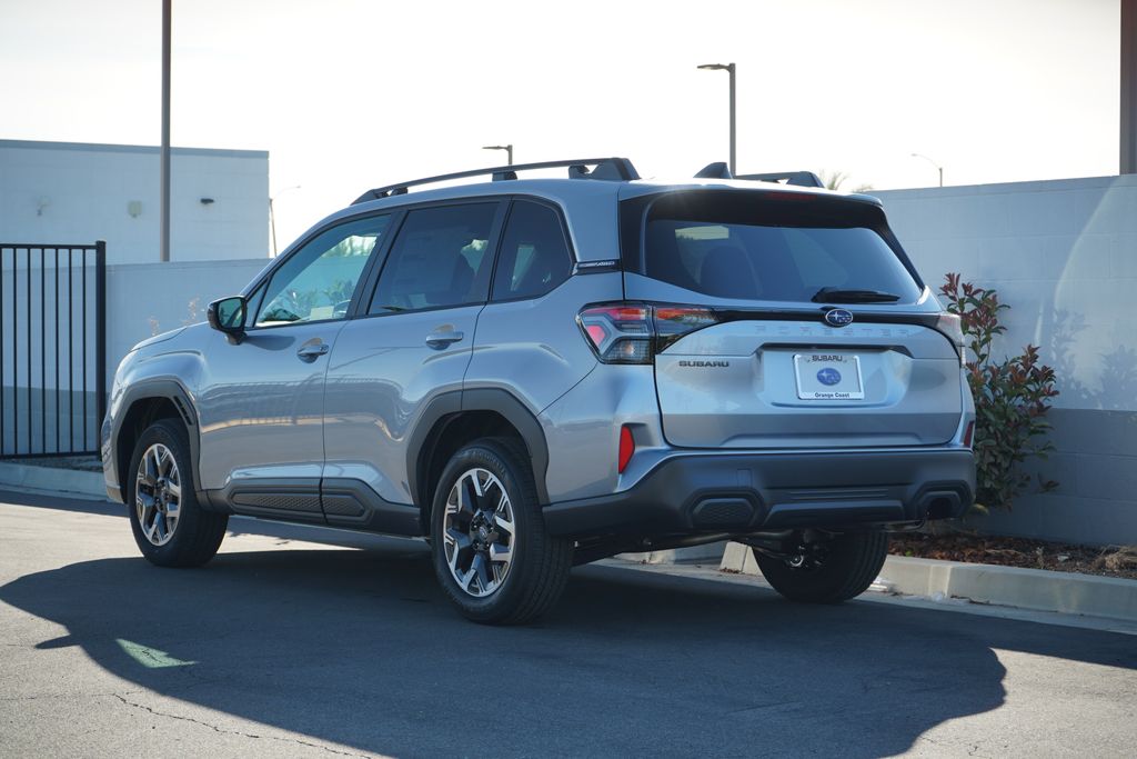 2026 Subaru Forester Premium photo 2