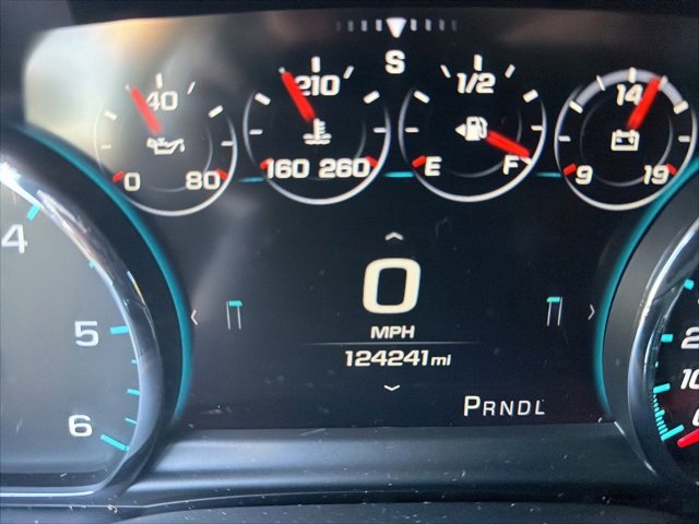 2019 Chevrolet Suburban Premier photo 2