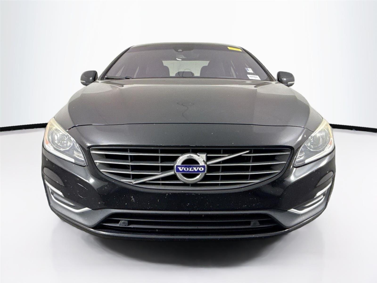 2016 Volvo S60 T5 Drive-E Premier photo 2