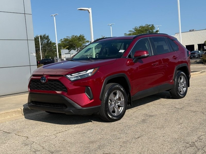 2024 Toyota RAV4 Hybrid XLE photo 6