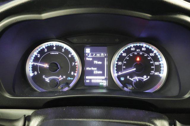 2019 Toyota Highlander LE photo 14