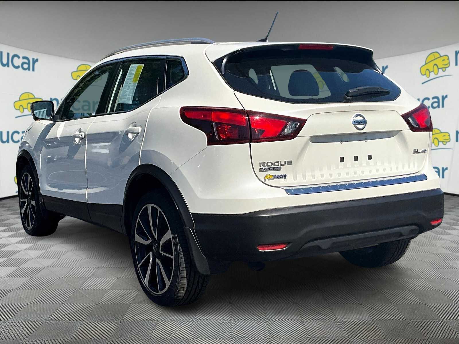 2018 Nissan Rogue Sport SL photo 4