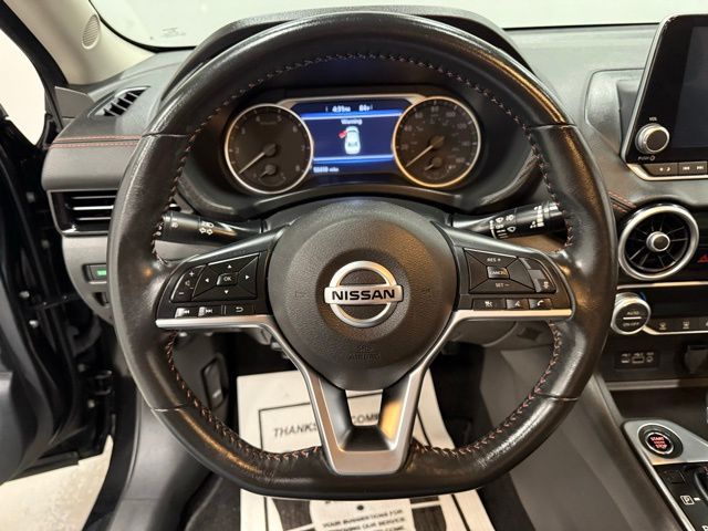 2023 Nissan Sentra SR photo 16