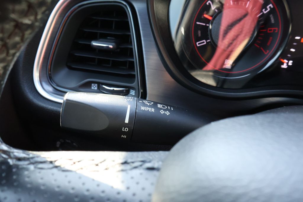 2018 Dodge Challenger R/T photo 18
