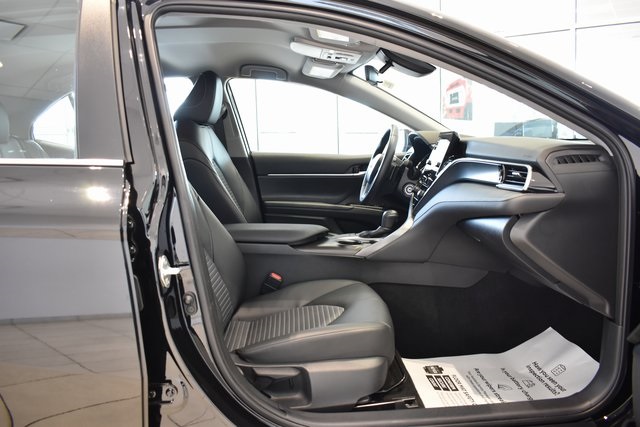 2024 Toyota Camry SE photo 10