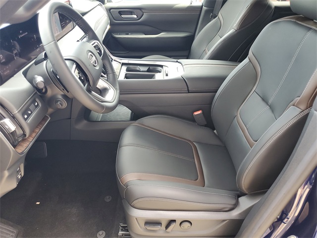 2025 Nissan Armada SL photo 11