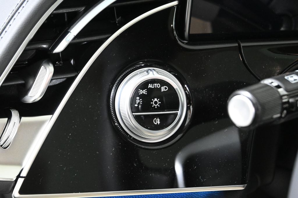 2025 Mercedes Benz E 450 photo 22