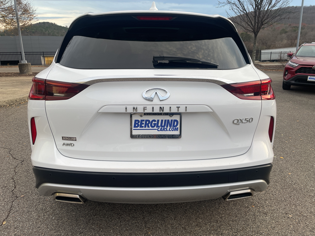 2023 Infiniti QX50 Luxe photo 4
