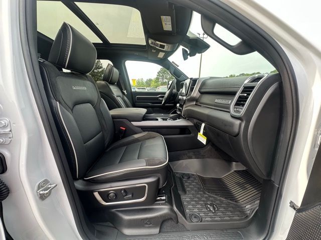 2025 Ram 1500 Laramie photo 31