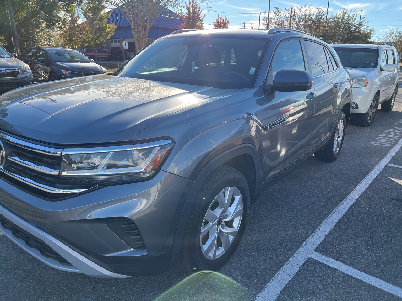 2021 Volkswagen Atlas Cross Sport S's photo