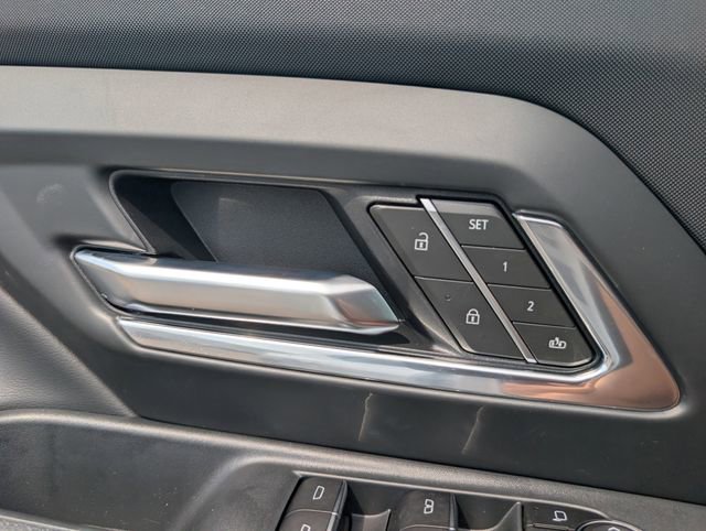 2025 Chevrolet Silverado EV LT photo 23