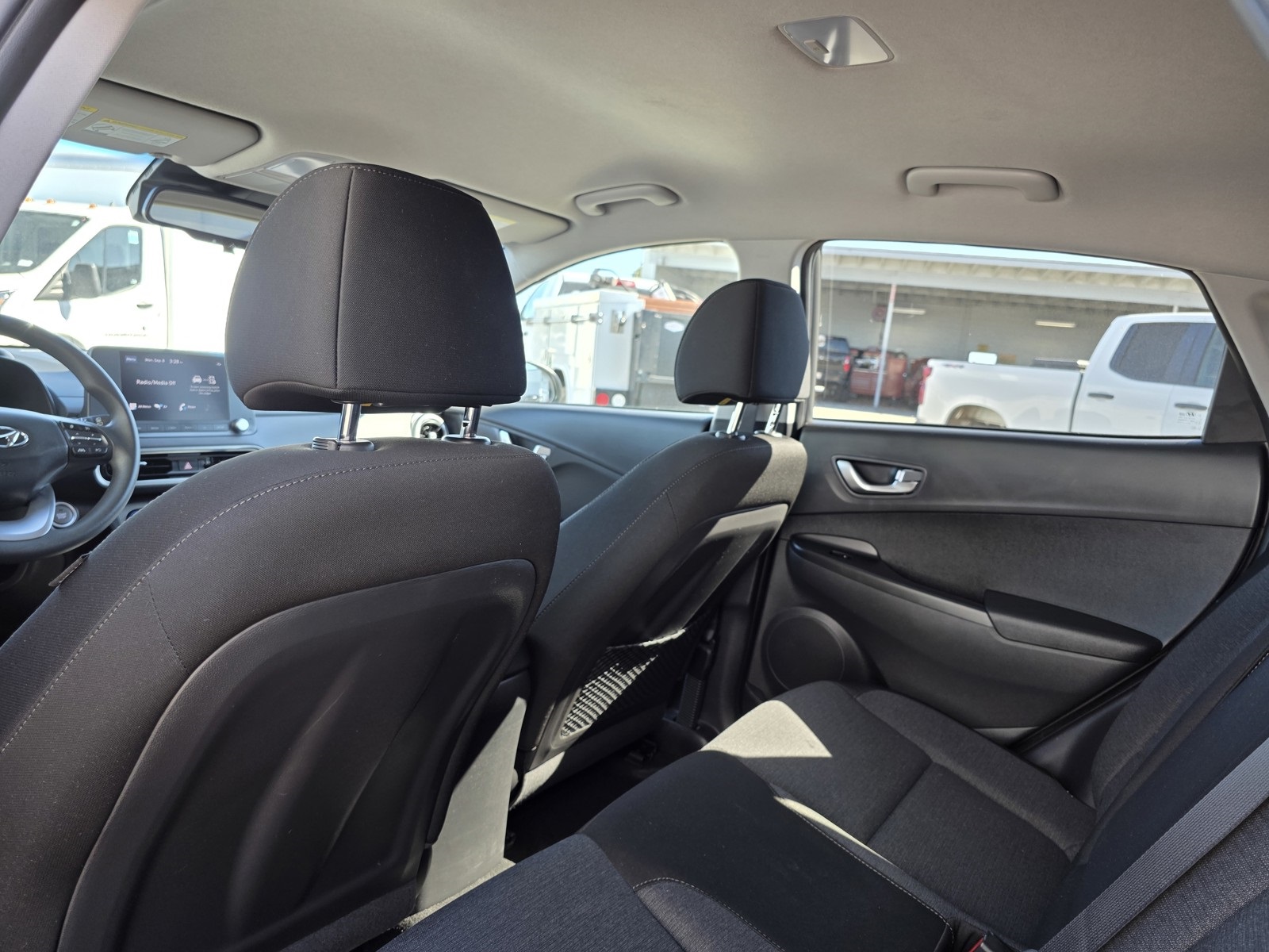 2022 Hyundai Kona Electric SEL photo 14