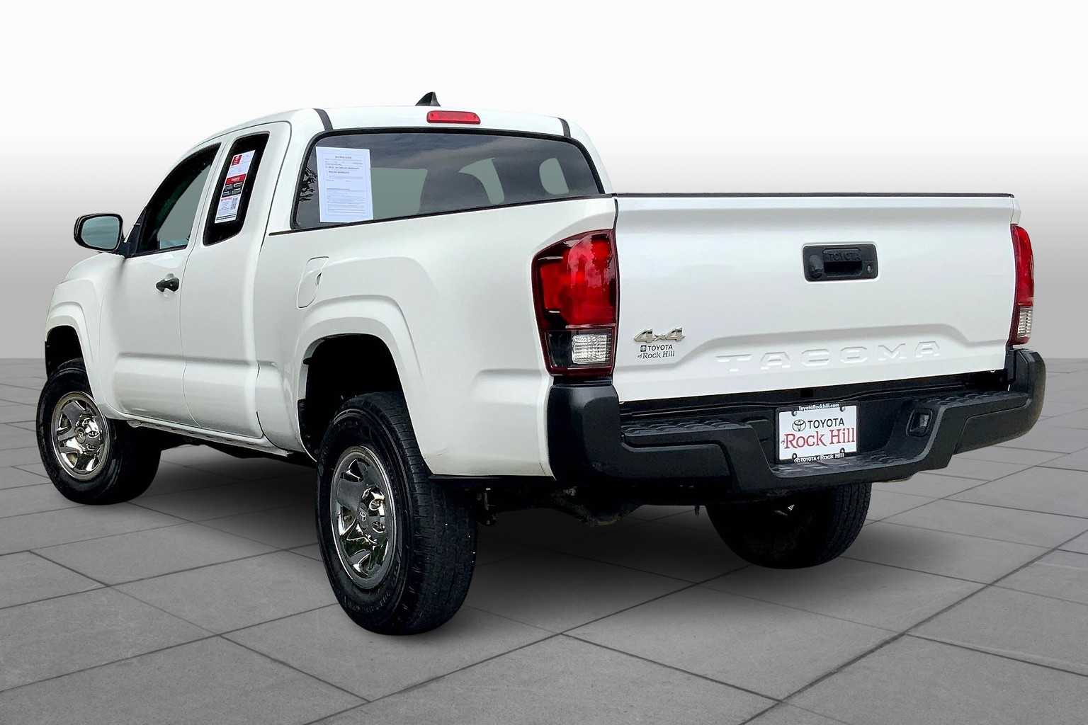 2021 Toyota Tacoma SR 4x4 Access Cab photo 10