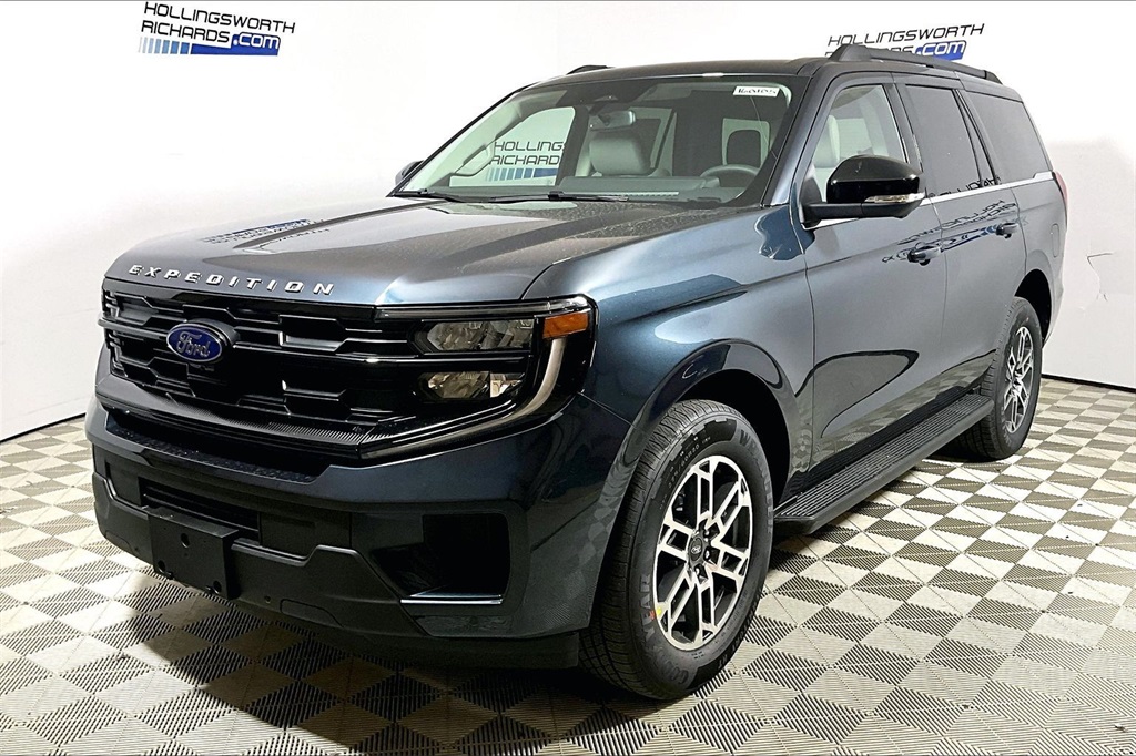 2026 Ford Expedition Active's photo