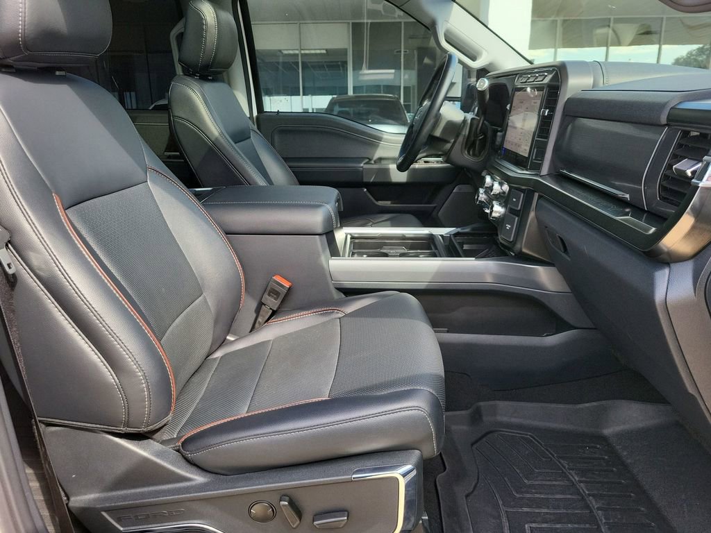 2024 Ford F-250 Lariat photo 29