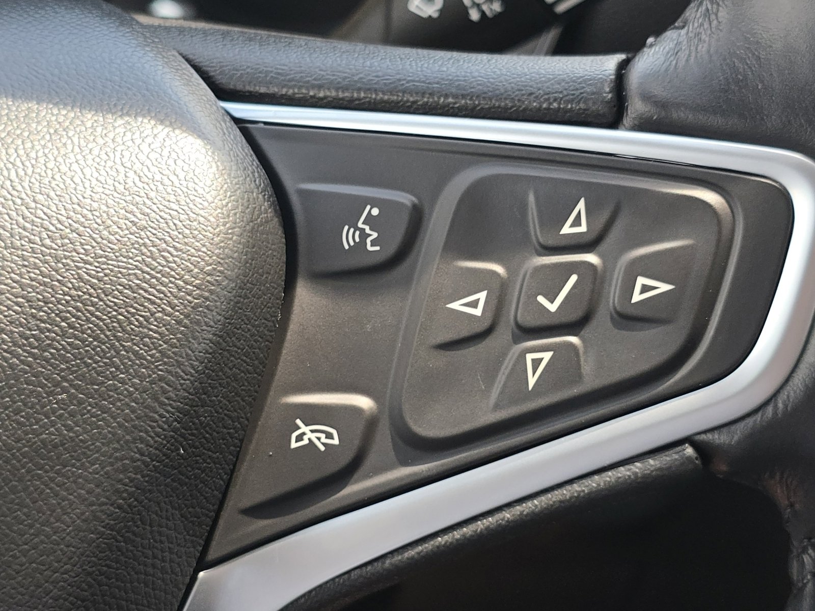 2022 Chevrolet Equinox LT photo 9