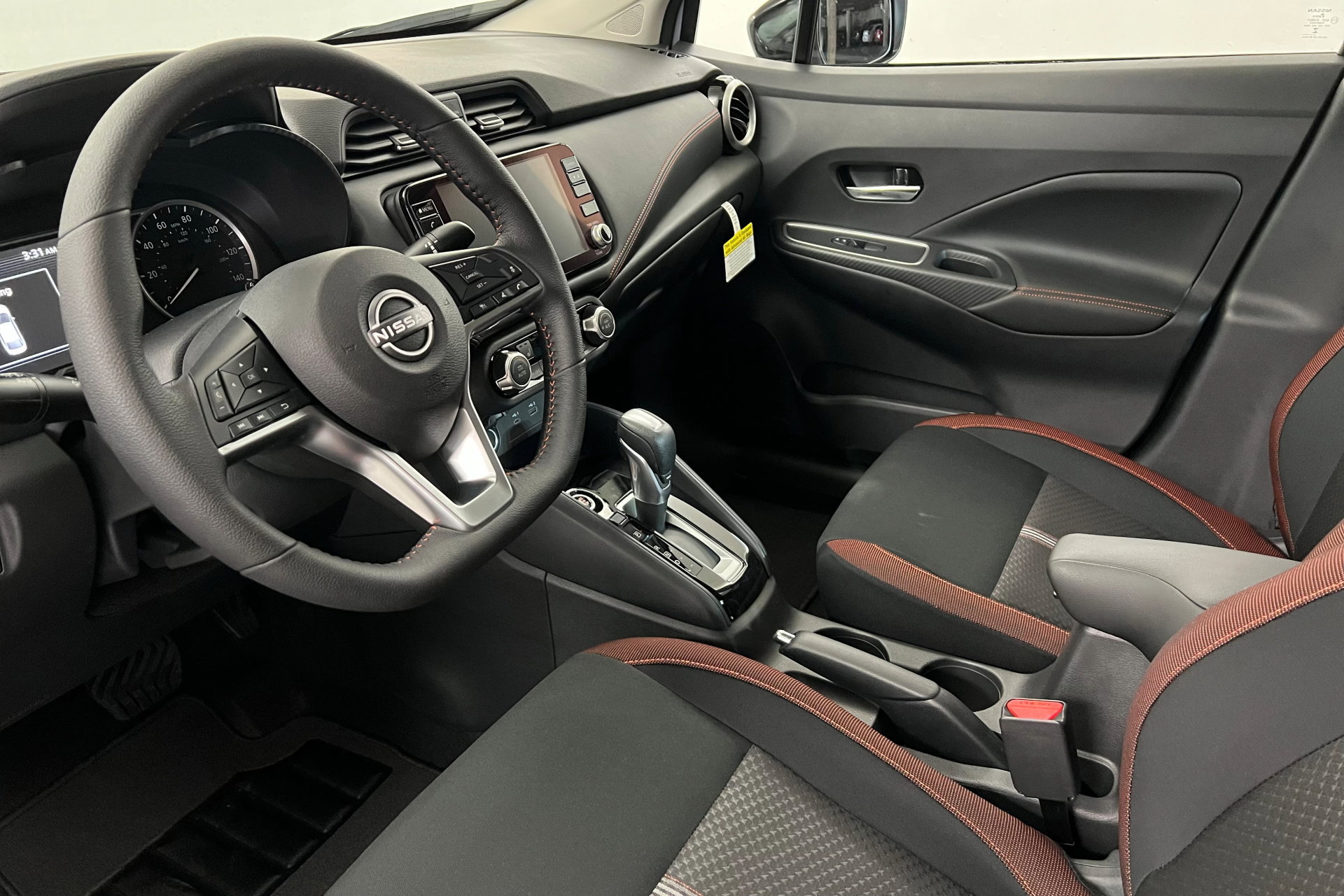 2025 Nissan Versa SR photo 13