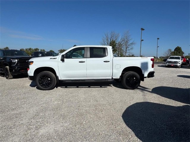 2026 Chevrolet Silverado 1500 Custom Trail Boss photo 2