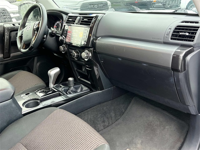 2024 Toyota 4Runner TRD Off-Road photo 22