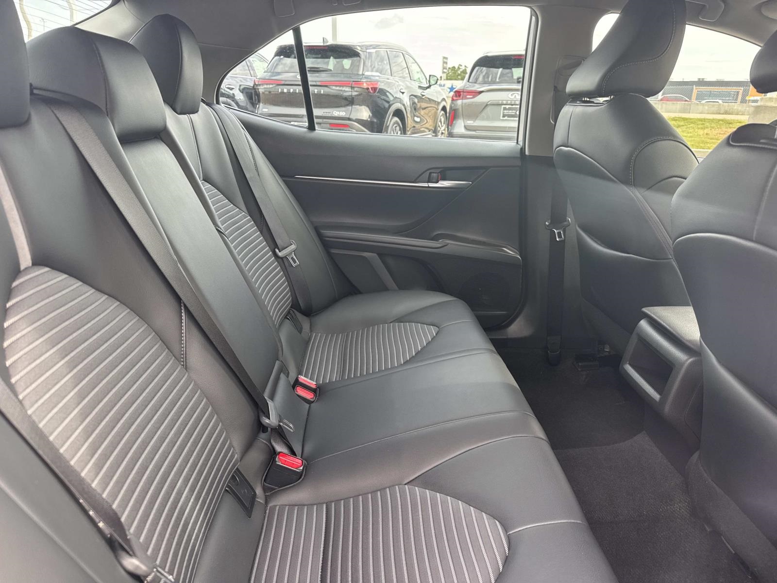 2024 Toyota Camry SE photo 9