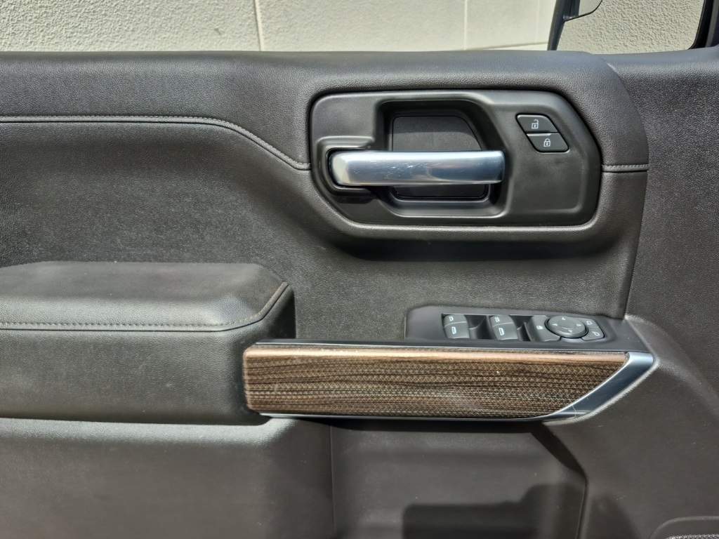 2020 Chevrolet Silverado 1500 RST photo 15