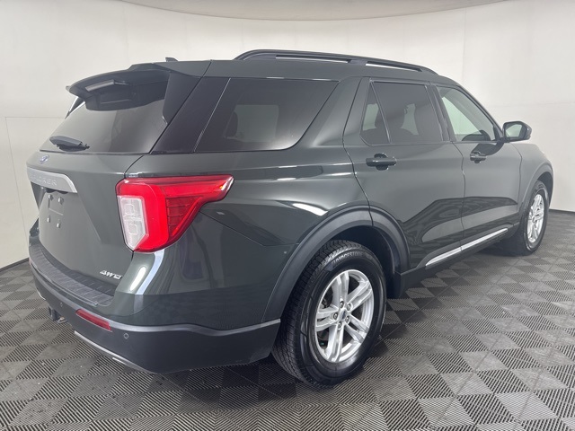 2022 Ford Explorer XLT photo 2
