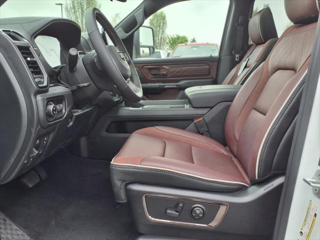 2025 Ram 1500 Limited photo 3