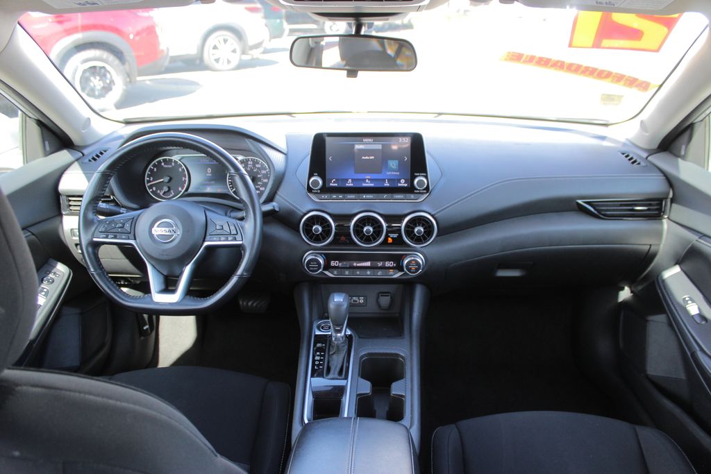 2021 Nissan Sentra SV photo 12